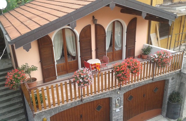 CHALET AVEC PISCINE POUR 2 PERSONNES EN VALLE ALBANO