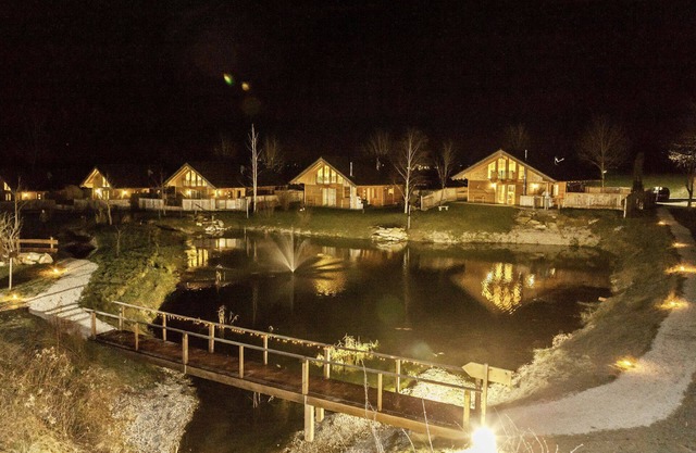 Chalet with private sauna and whirlpool, fenced garden