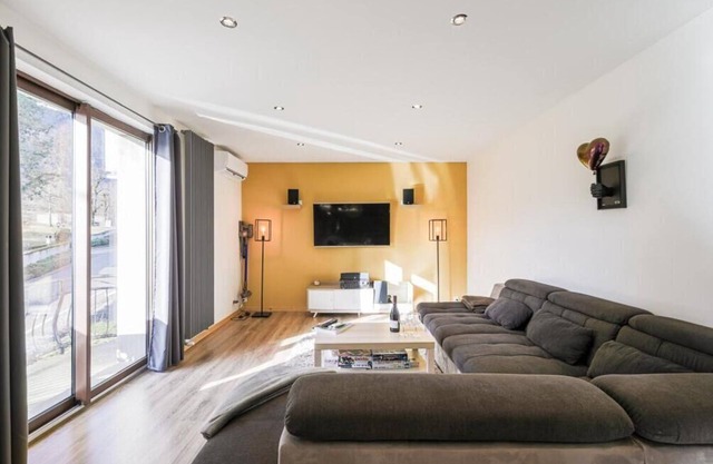 Chaleureux logement haut de gamme en plein coeur du Trièves. Animaux acceptés !