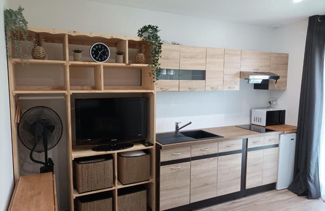 Chambre aménagé en studio