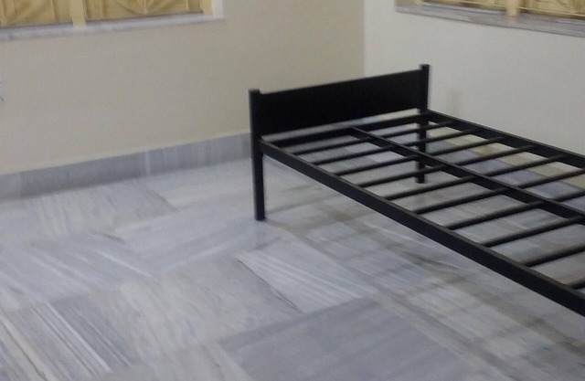 CHANDERNAGORE GUEST HOUSE (SE)