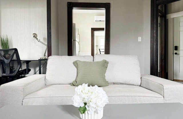 Chandler E / Downtown EVV Studio Apt