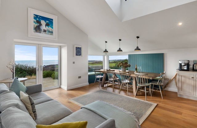 Channel View - Luxury Cottages