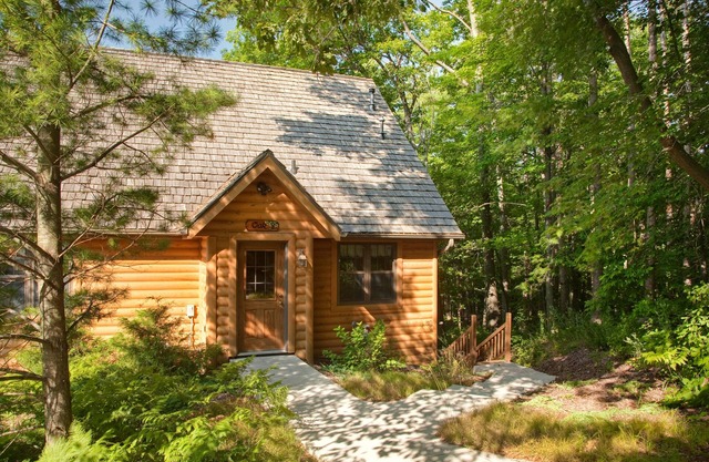 Chanticleer Cabins