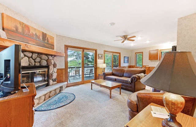Chanticleer Inn Villa 8