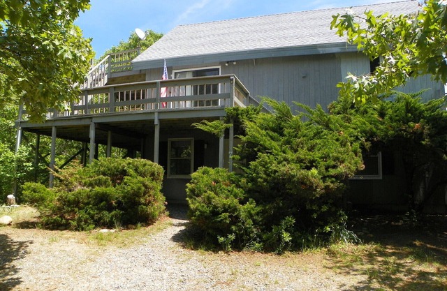100% solaire électrique, Edgartown, Chappaquiddick 4 chambres 2 salles de bain, 1 Mile to Ferry