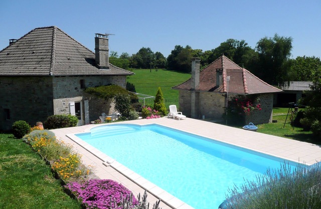 Gite de caractère avec piscine privée dans le Lot