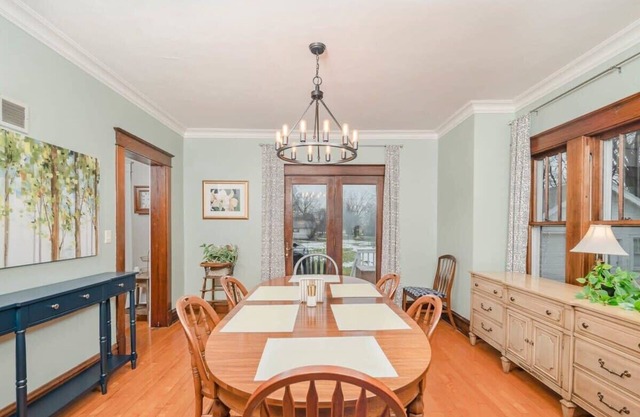 Character Home on Harney - 3 bedroom, 2 bath