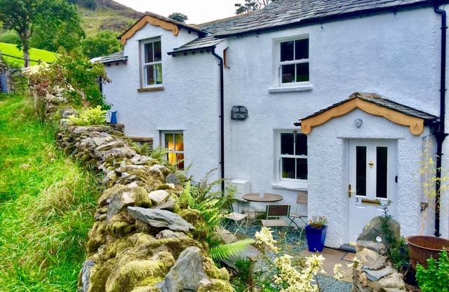 GÎTE DE LAKELAND CARACTÉRISTIQUE. WIFI, SKY TV, LOG FIRES, JOLI EMPLACEMENT.