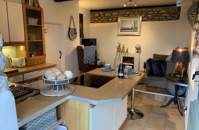 Beautiful 1-Bed Self Contained Apartment