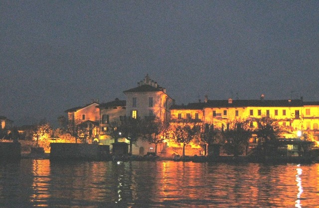 Maison caractéristique de l'Isola Pescatori au bord du lac
