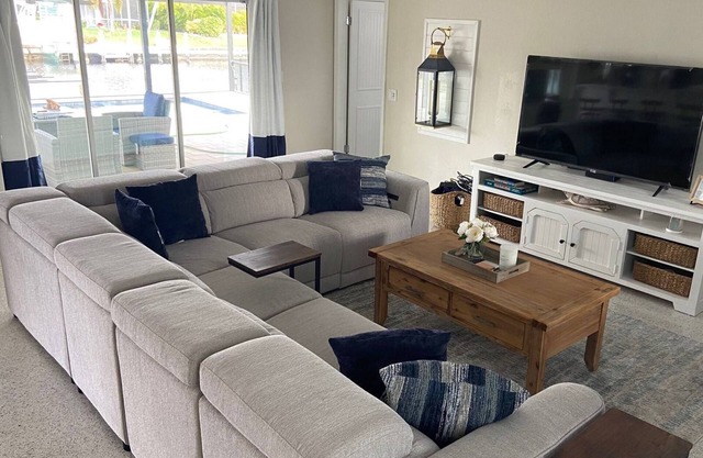 Charlotte Harbor - 3 Bed 2 Baths Villa #280