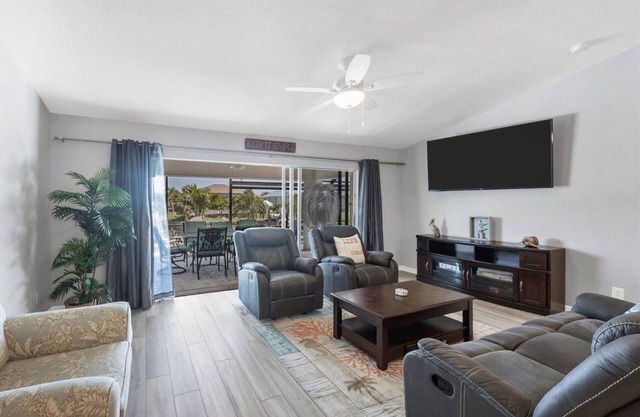 Charlotte Harbor - 4 Bed 2 Baths #14400