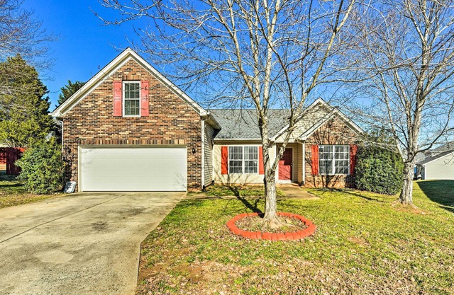 Charlotte Vacation Rental - 15 Mi to Downtown