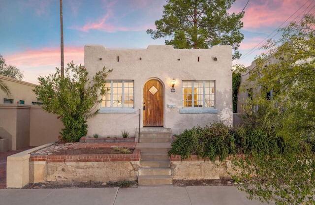 Charm / Near 4th Ave / Walk to U of A / 1 BR 1 BA