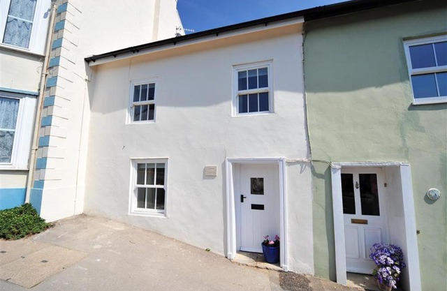 Charm Cottage