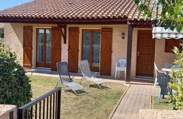 Jolie villa avec piscine hors sol
