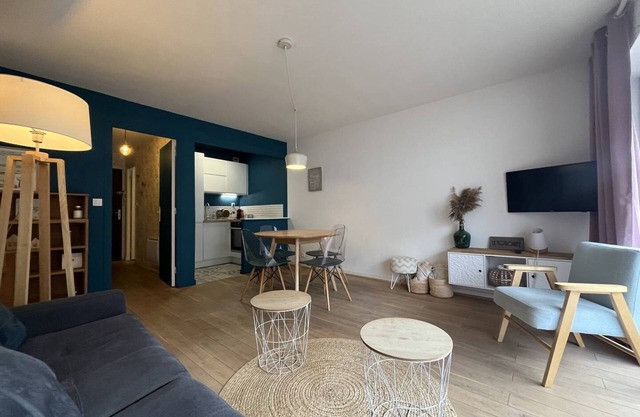 Charmant studio-cabine proche mer et centre ville.