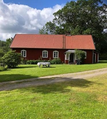 Charmig hallandslänga nära Ullared