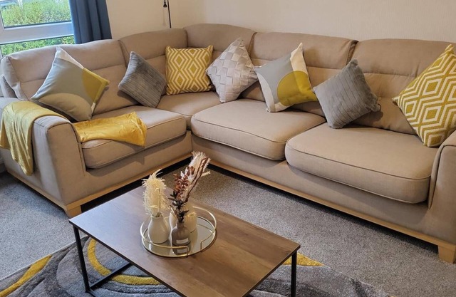 Charming 1-bed Apartment in Kilmacolm