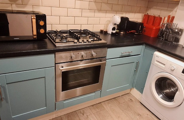 Charming 1-bed Apartment in Barnsley