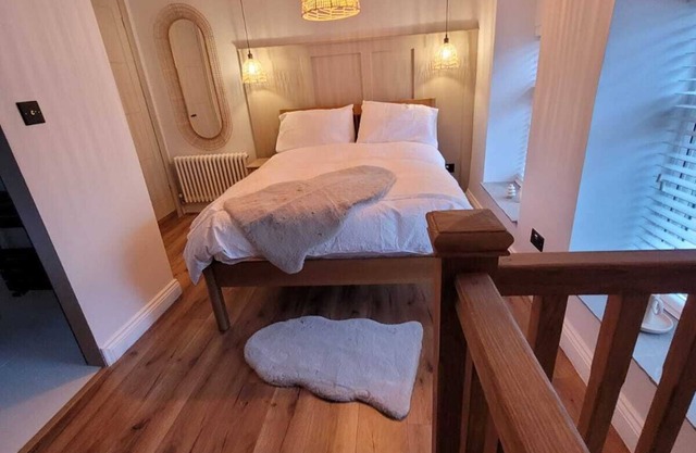 Charming 1-Bed Cottage in Brynmenyn