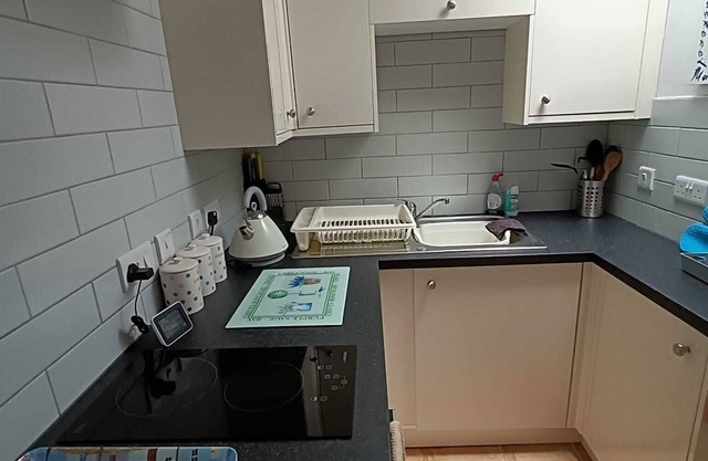 Charming 1-bed Cottage in Mullion