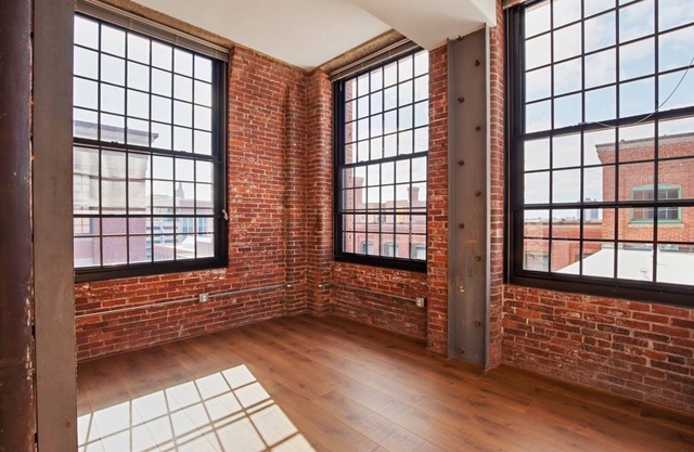 Charming 1-bedroom apartment with WiFi, AC in wonderful Providence