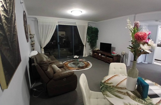 Charming 1-bedroom apartment with fitness room and WiFi in Haymarket