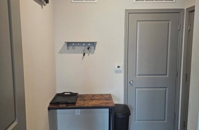 Charming 1-bedroom apartment in pleasant Charlotte with AC, fitness area