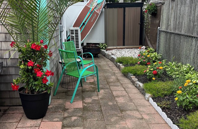 Charming 1-bedroom cottage in peaceful Wareham with AC, WiFi
