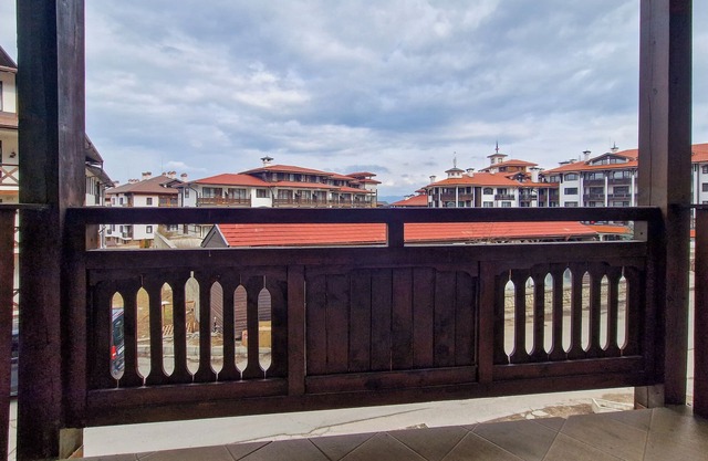 Charming 1-bedroom hotel suites in wonderful Bansko with WiFi