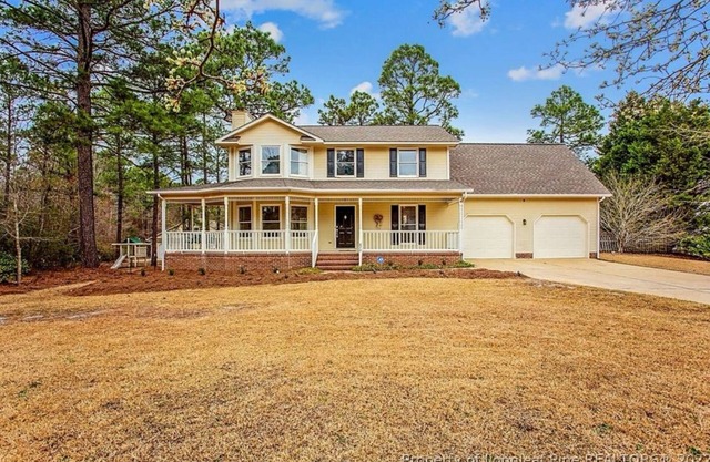 Charming 1-bedroom house in Fayetteville with AC, WiFi, and many more amenities!