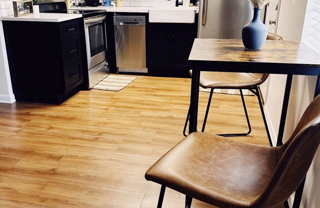 Charming 2-bedroom apartment in fabulous Memphis with WiFi, AC