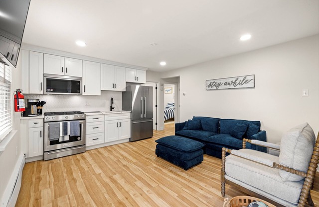 Charming 2-bedroom bungalow with WiFi, AC in Brigantine