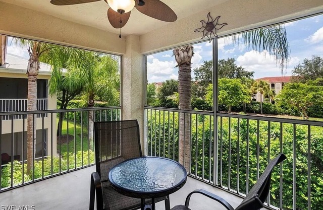 Charming 2-bedroom condo in brilliant Naples with WiFi, AC, fitness room