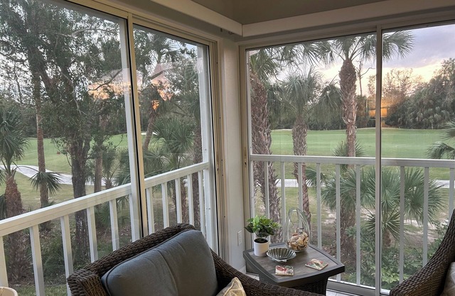 Charming 2-bedroom condo with WiFi, AC in Beautiful Venice
