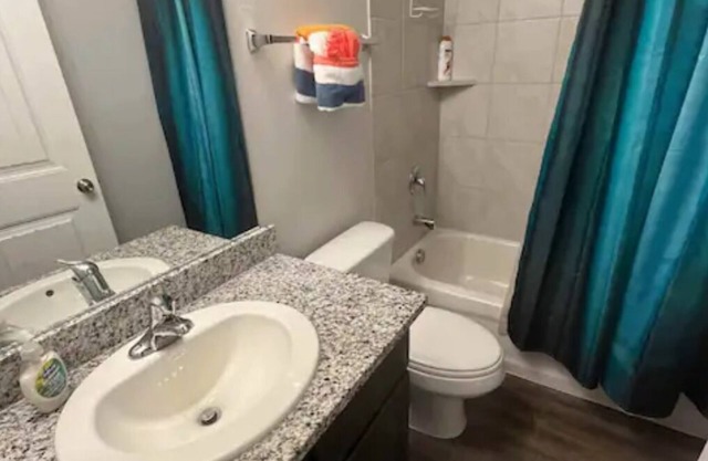 Charming 2-bedroom house with WiFi and AC in lovely Fort Worth
