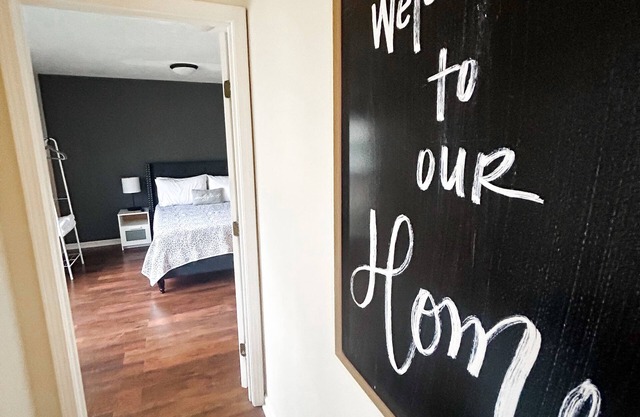 Charming 2-Bedroom Home in Louisville. Close to Expo, Churchill, & Downtown.