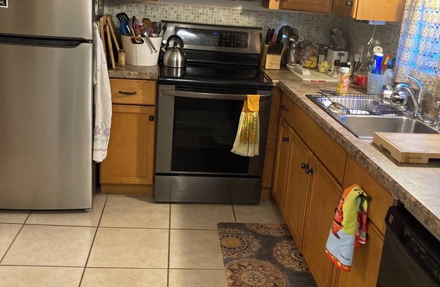 Charming 2-bedroom house w/WiFi, AC in brilliant San Mateo Near St Johns River