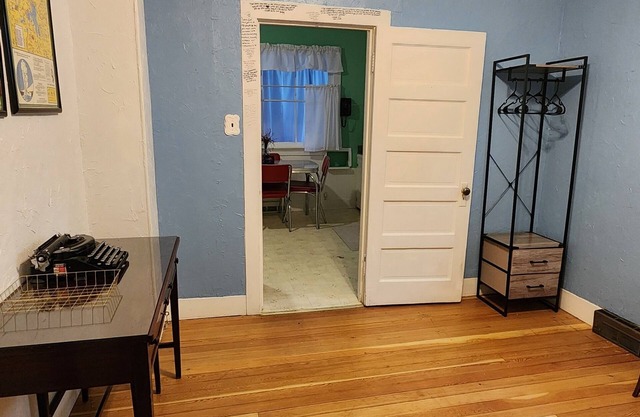 Charming 2-bedroom house in peaceful Anaconda with AC, WiFi
