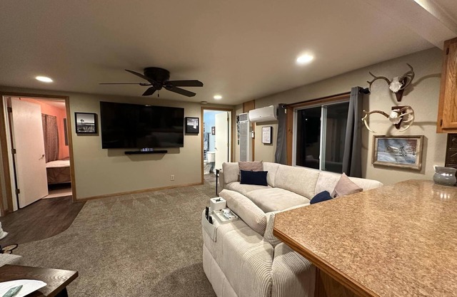 Charming 2-bedroom house with full amenities