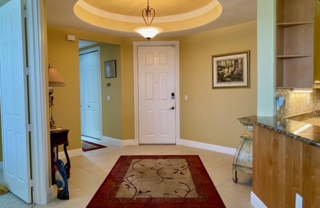 Charming 2-bedroom condo with Canal View Punta Gorda Isles