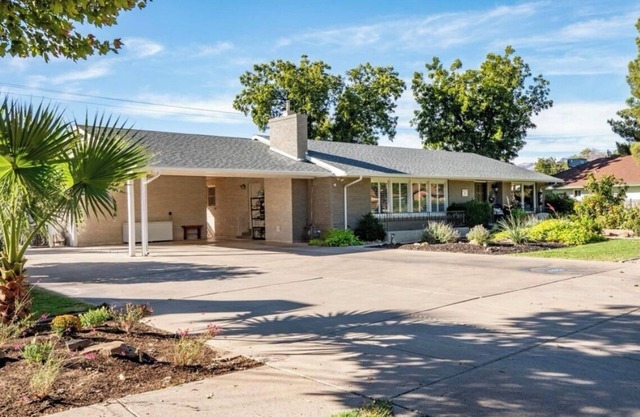 Charming 2-bedroom apartment in awesome Santa Clara with AC
