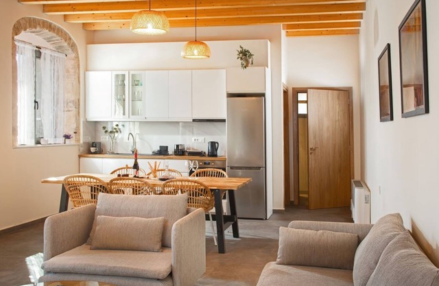 Charming 2-bedroom villa with scenic view