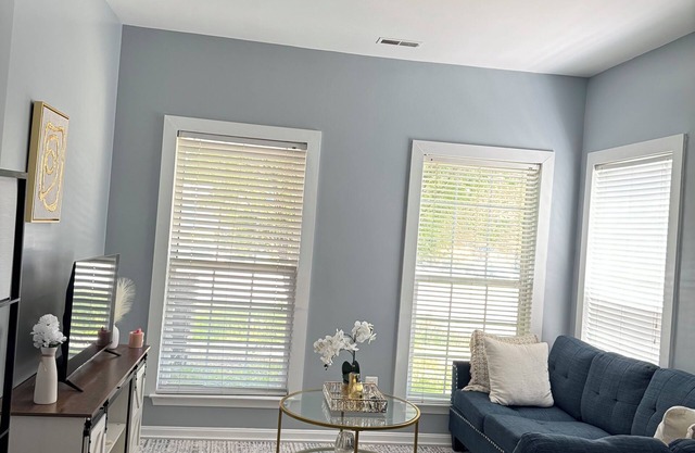 Charming Furnished Bedrooms in Quiet Baltimore Townhome – All-Inclusive Perks!