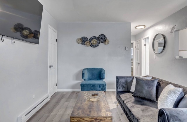 Charming 2BR Norfolk Home 2 blocks from Beach