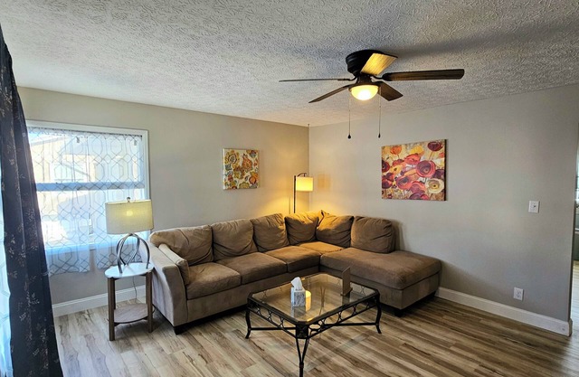Charming 3-Bdrm Home in Brownsburg with Game Room, Yard & Fast WiFi DOG friendly