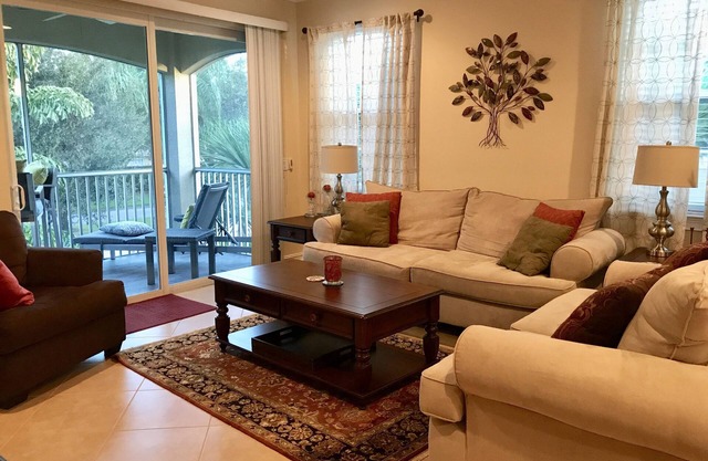 Rates recently reduced! Charming 3-bedroom condo in Bonita Springs