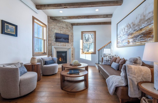 Charming 3-bedroom farmhouse with WiFi, AC in delightful Tetonia
